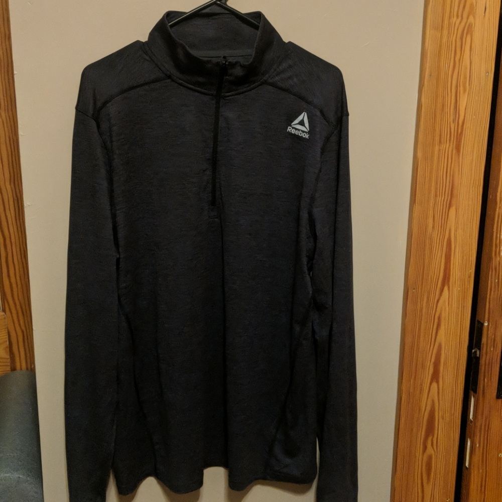 ⭐️ NWOT Reebok 1/2 Zip